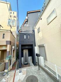 東京都府中市清水が丘２丁目