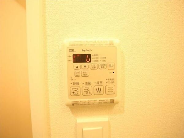 画像13:浴室暖房乾燥機付き　同仕様写真