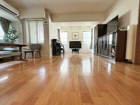 プレミスト上幟町