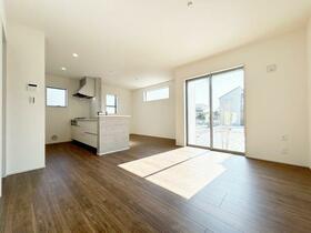 東京都東大和市芋窪４丁目