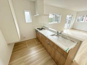 広島県広島市西区三滝本町１丁目