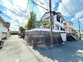東京都東久留米市浅間町１丁目