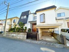 埼玉県所沢市中新井３丁目