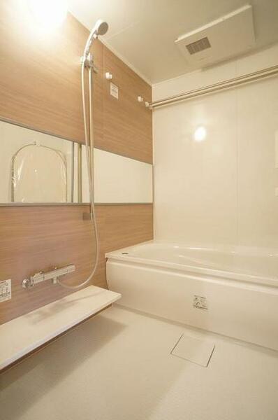 画像10:【浴室】浴室乾燥機＋ワイドミラー＋シャワースライドバー設置！