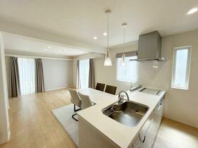 広島県広島市佐伯区石内北2丁目