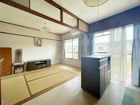 箕面粟生第二住宅第11号棟