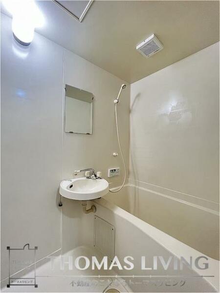 画像6:清潔感溢れる浴槽