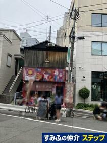 東京都渋谷区神宮前３丁目