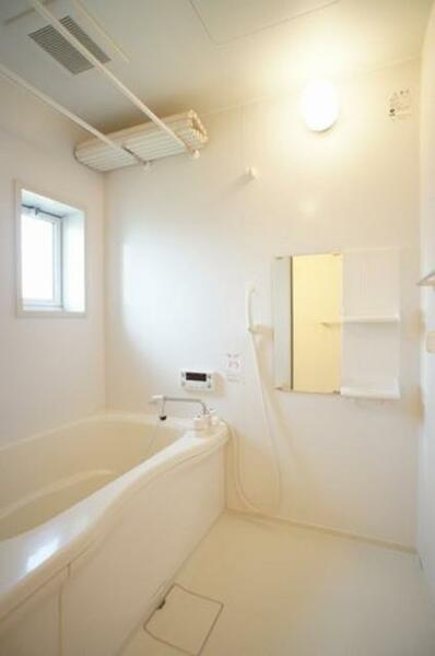 画像9:追い焚き機能付きの浴室ですので、一年中快適に入浴出来ます