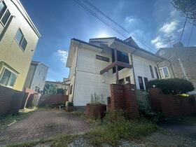 東京都三鷹市下連雀３丁目