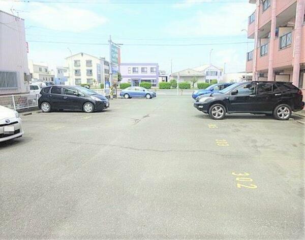 画像14:駐車場があります
