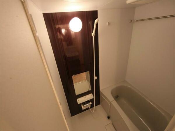 画像5:追い焚き　浴室暖房乾燥機　オートバス　２４時間換気バスルーム