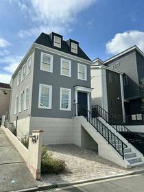 神奈川県横浜市青葉区榎が丘