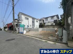 神奈川県横浜市金沢区六浦東３丁目