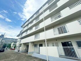 メゾンドール千里泉ヶ丘　参号館