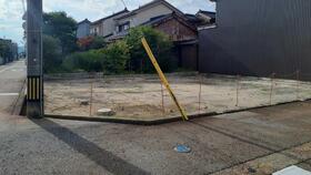 富山県射水市三日曽根