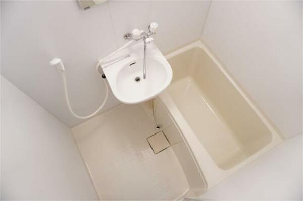 画像6:嬉しいバストイレ独立設計
