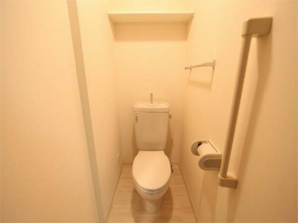 画像6:トイレ　温水洗浄暖房便座取り付け可
