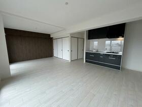 メゾンドール諏訪森