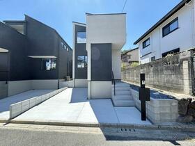 大阪府高槻市南平台２丁目