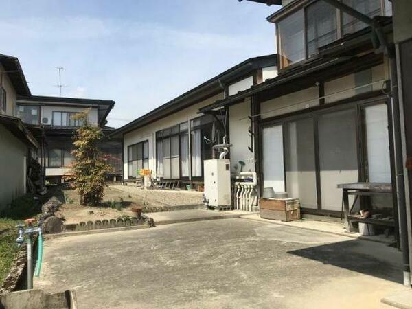 detached 山形県西村山郡河北町谷地字谷地
谷地の賃貸情報を見る
物件地図