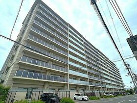 ローレルスクエア長岡京ザ・マークス