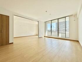 エステ・スクエア小田急相模原　ステージＩＶ