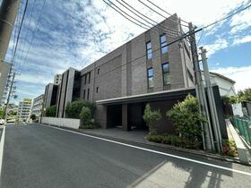 プレイズ覚王山法王町