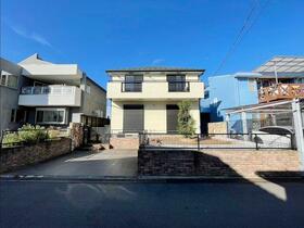 東京都町田市金井ヶ丘３丁目