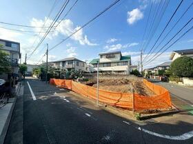 東京都調布市深大寺東町３丁目