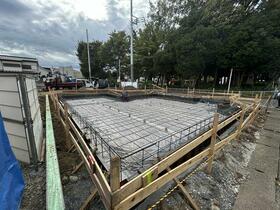 東京都羽村市小作台４丁目