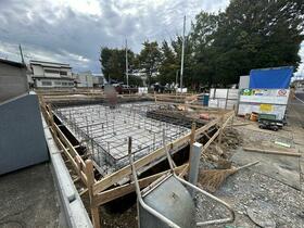 東京都羽村市小作台４丁目