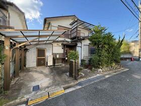 奈良県大和郡山市小泉町