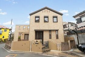 奈良県奈良市学園新田町