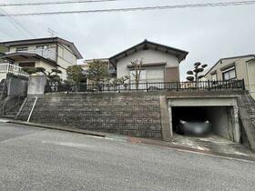 奈良県生駒郡平群町椿台１丁目