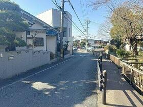 大阪府東大阪市日下町１丁目