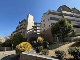 ローレルスクエア登美ヶ丘第１期４番館