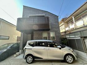 東京都世田谷区上馬３丁目