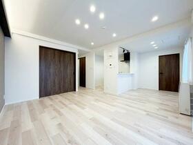 ハウスオブリザ栄町