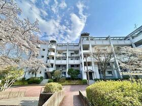 ローレルコートエスタ高の原６棟