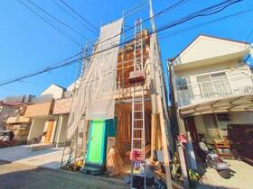 神奈川県横浜市金沢区六浦３丁目