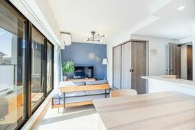 ローレルスクエア柏原