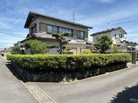 三重県鈴鹿市岸岡町