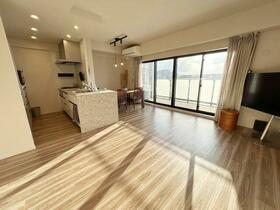 ヴェリテ千里青葉丘