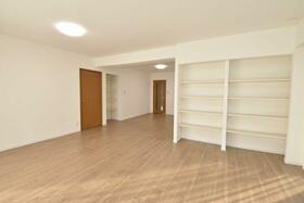 セレスト東島田