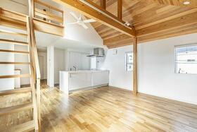 東京都中野区中央４丁目