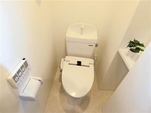 画像7:ウォシュレット付きの洋式トイレです♪