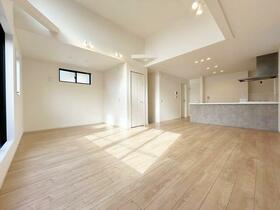 東京都西東京市谷戸町３丁目