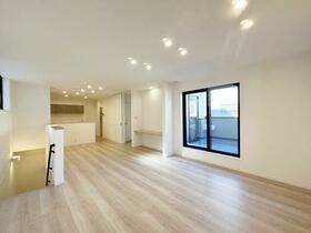 兵庫県西宮市武庫川町