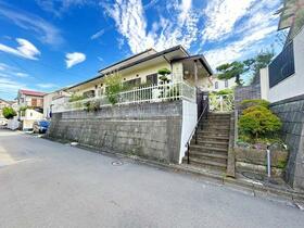 神奈川県横浜市金沢区富岡西５丁目